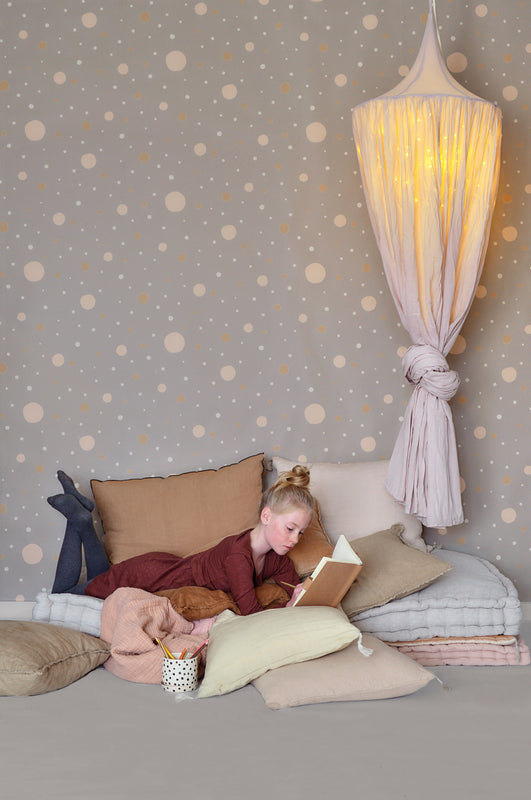 Confetti – mysterious grey