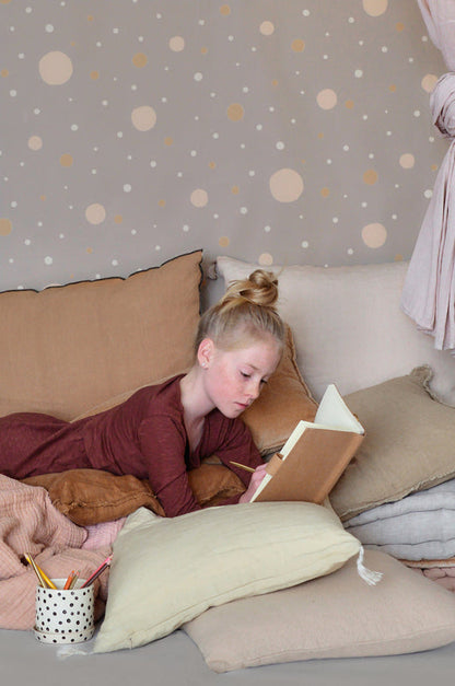 Confetti – mysterious grey