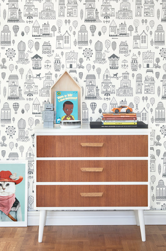 Little town – juoda