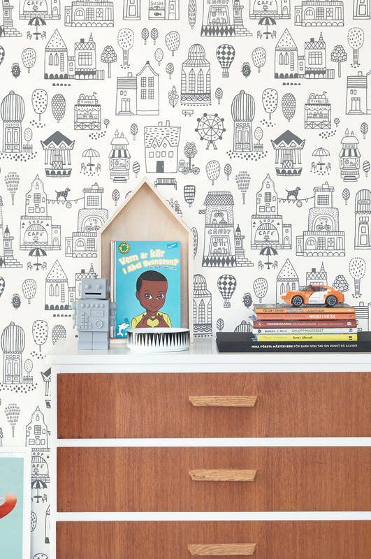 Little town – juoda