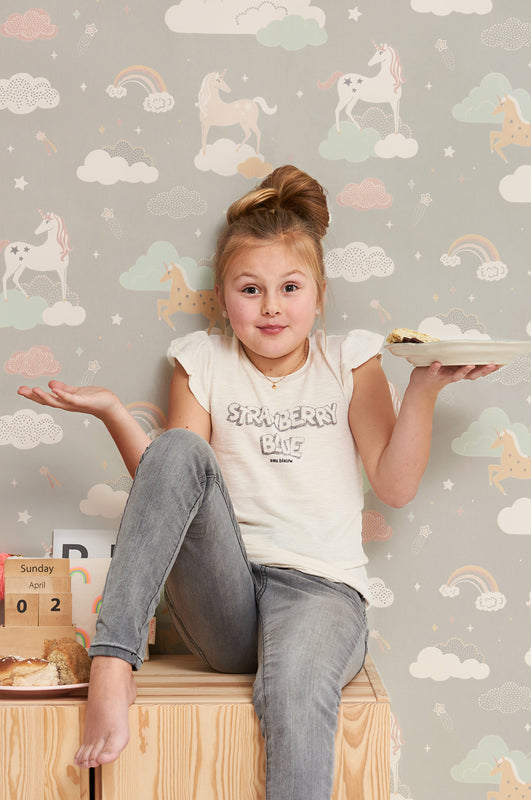 Rainbow treasures – mud grey