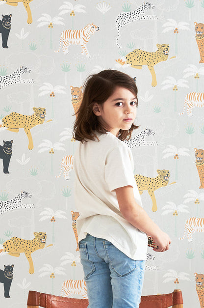 Majvillan tapetai – Black panther (šviesiai pilka)