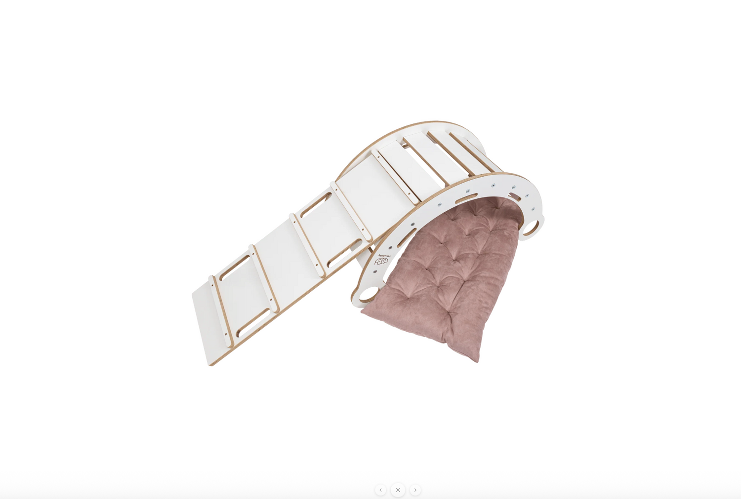 Dream Rocker (baltas) – pasirink rinkinį ir pagalvę