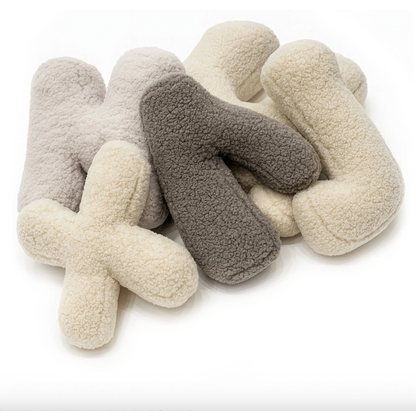 Pagalvė Abėcėlės Raidė Balta | Bearly